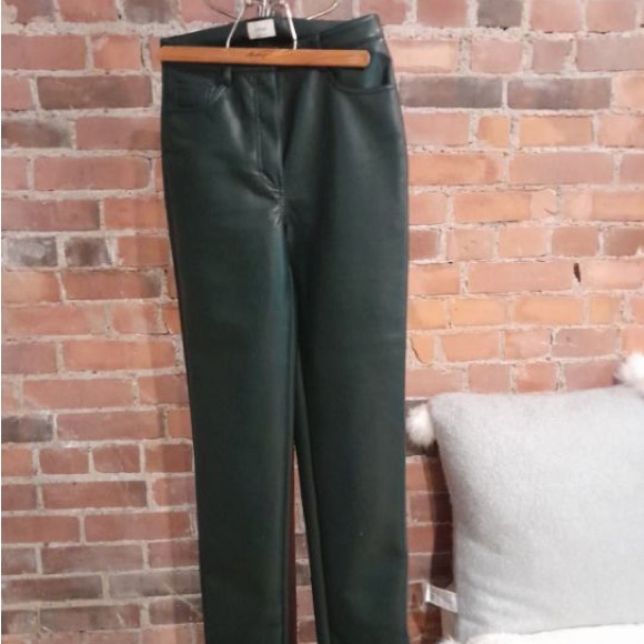 Aritzia Wilfred Melia forest green vegan leather pant size 4. - Picture 4 of 6